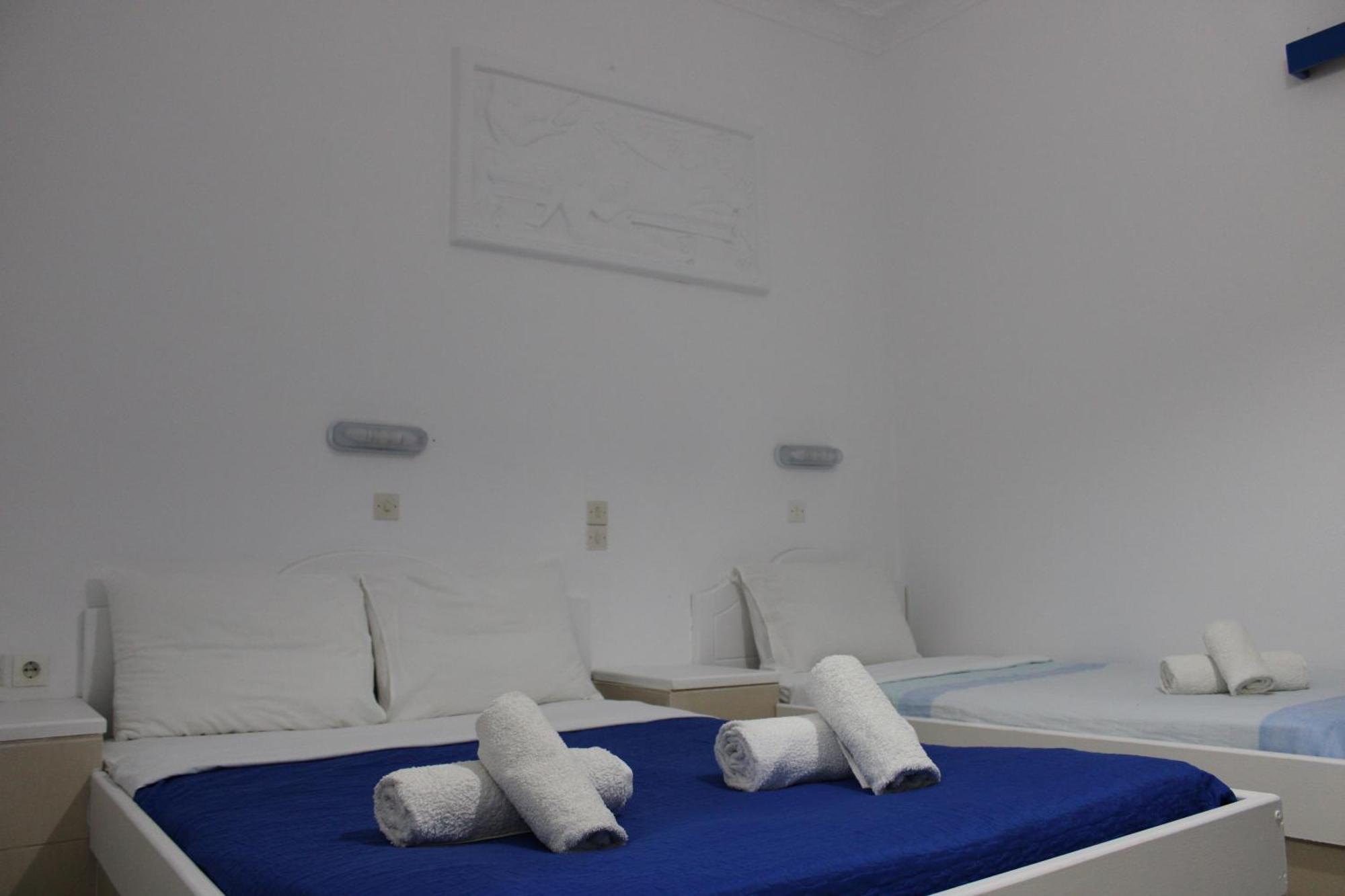 The Three Anchors Rooms Emporio  Dış mekan fotoğraf