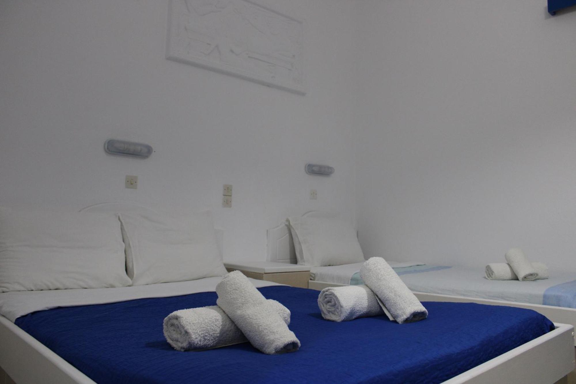 The Three Anchors Rooms Emporio  Dış mekan fotoğraf